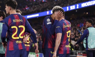 西甲“到手”？——诺坎普4-1宣言，巴塞罗那离冠军只差一步